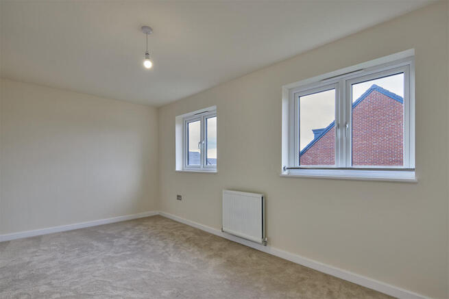 2 bed Semi-Detached for sale Image 10