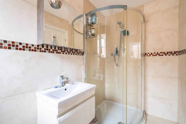 4 bed Detached for sale Image 11