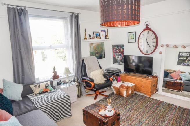 Bedroom/Lounge
