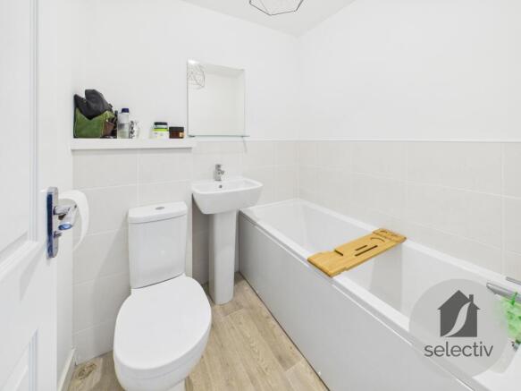 4 bed Town House for sale Image 11