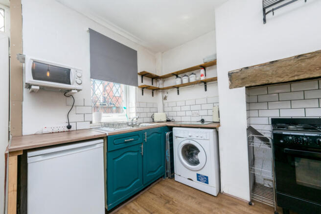 2 bed Semi-Detached for sale Image 5
