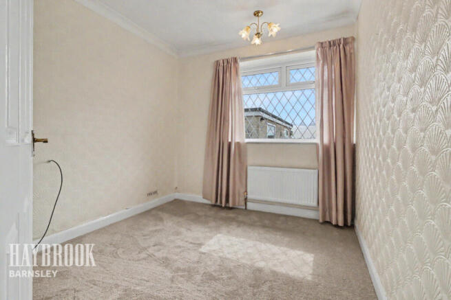 3 bed Semi-Detached for sale Image 8