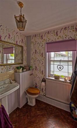 Cloakroom/WC