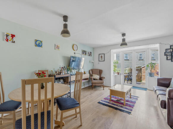 3 bed Terraced for sale Image 4
