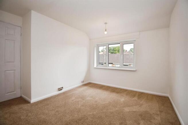 3 bed Semi-Detached for sale Image 9