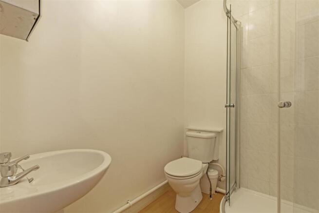 Bedroom 1 En Suite-1.jpg