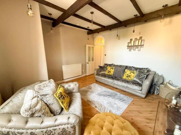 2 bed Terraced for sale Image 9