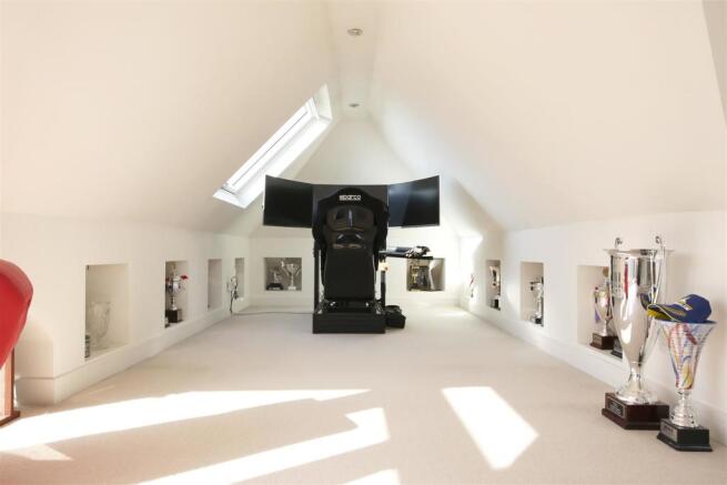 Loft 2.jpg