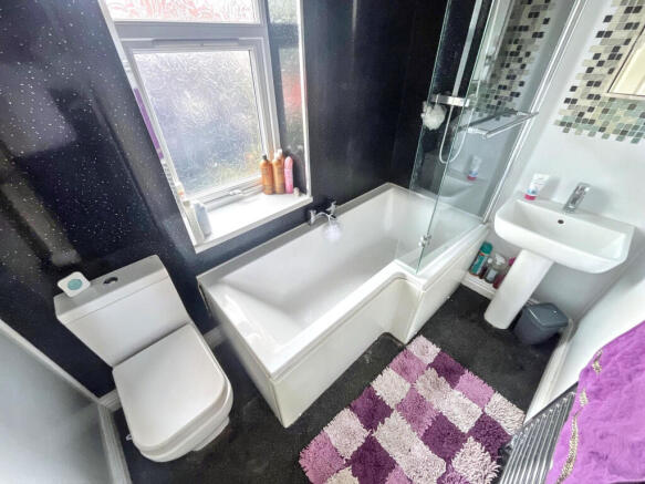 4 bed Terraced for sale Image 11