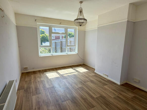 Dawlish Crescent, Weymouth, DT4 9 photo 4