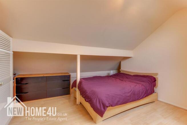 ATTIC ROOM / BEDROOM FOUR: