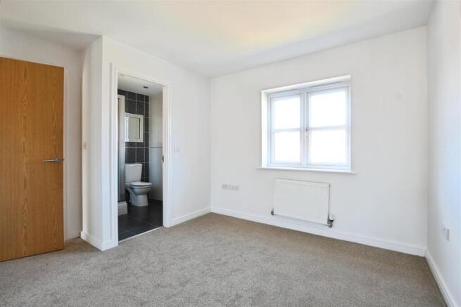 3 bed Detached for sale Image 10