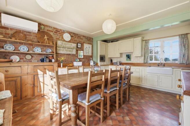 Kitchen/Dining Room