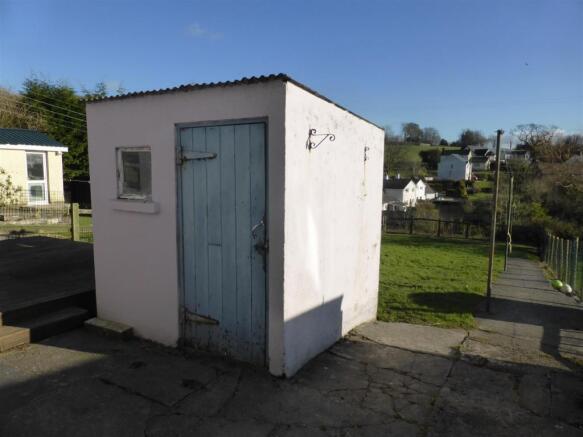 GARDEN SHED