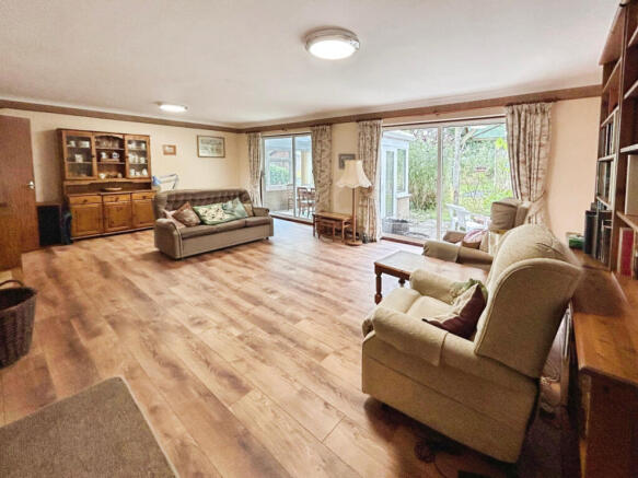 NORTON Presteigne LD8 2UB photo 2