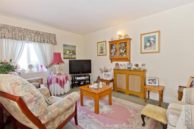 Living Room / Diner