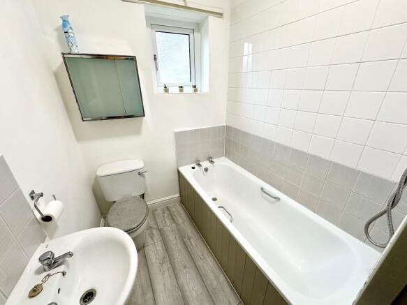 1 bed End of Terrace to rent Image 7