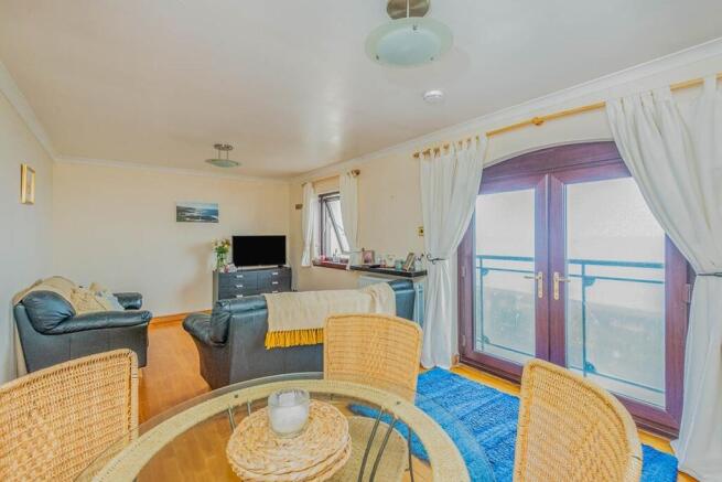 Lounge / Dining Room