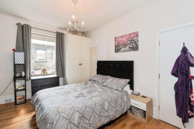 3 bed Terraced for sale Image 10