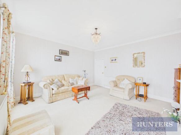 2 bed Flat for sale Image 7
