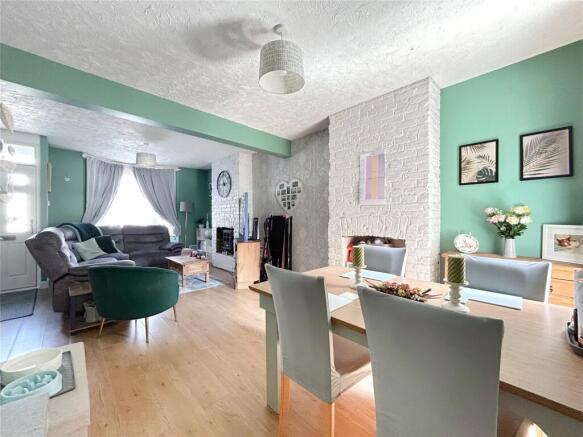 Living/Dining Room