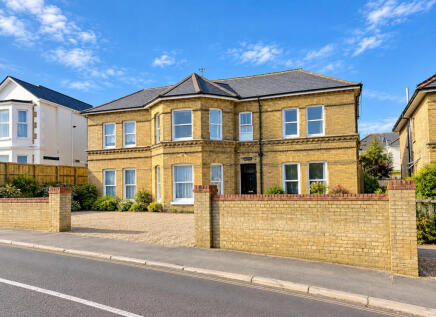 Arthurs Hill, Shanklin, PO37
