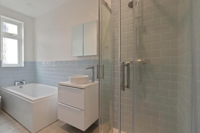 3 bed Terraced for sale Image 5