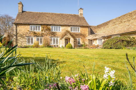 The Street, Grittleton