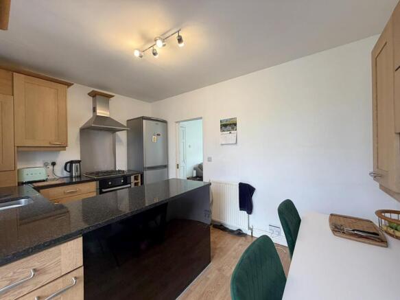 2 bed Bungalow for sale Image 6