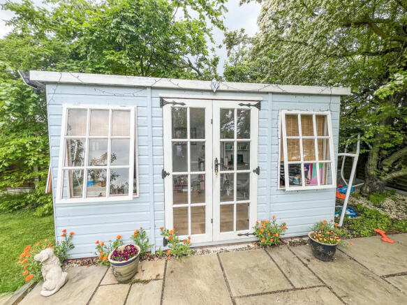summer house offi...