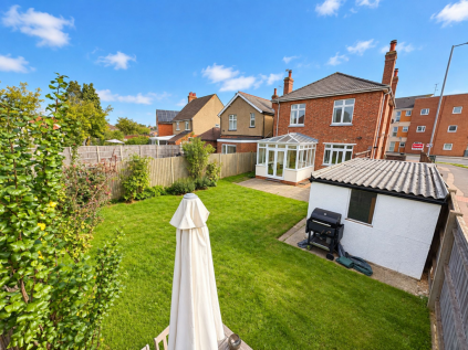 North Gate, Bletchley, MK2