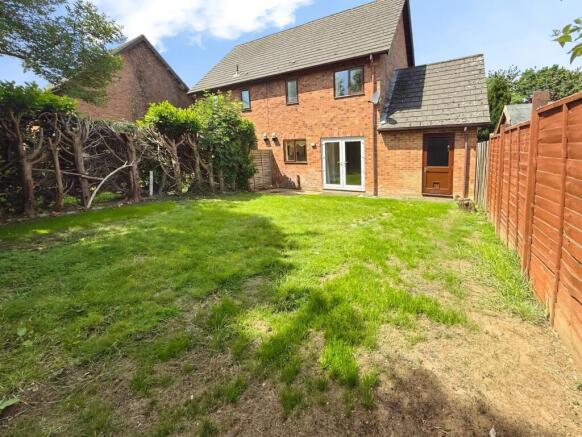Gaddesden Crescent, Wavendon Gate, Milton Keynes photo 4