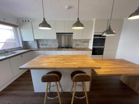 Kitchen a.JPG