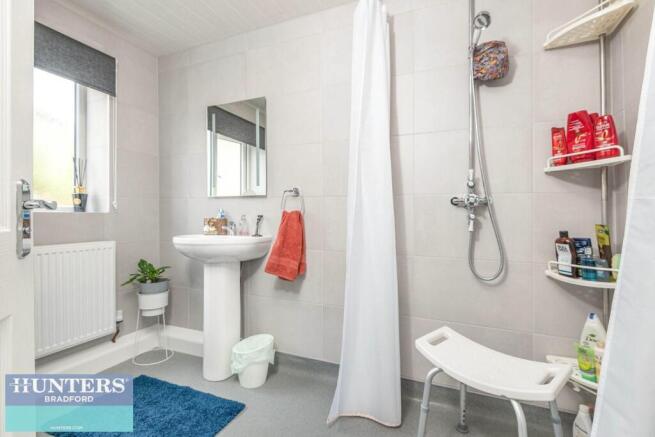 2 bed Semi-Detached Bungalow for sale Image 12