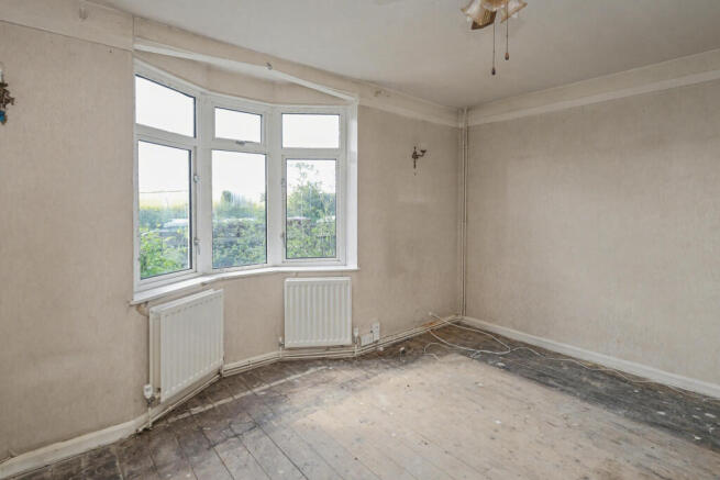2 Police Cottages, St Albans Road, South Mimms, Potters Bar, EN6 3PJ