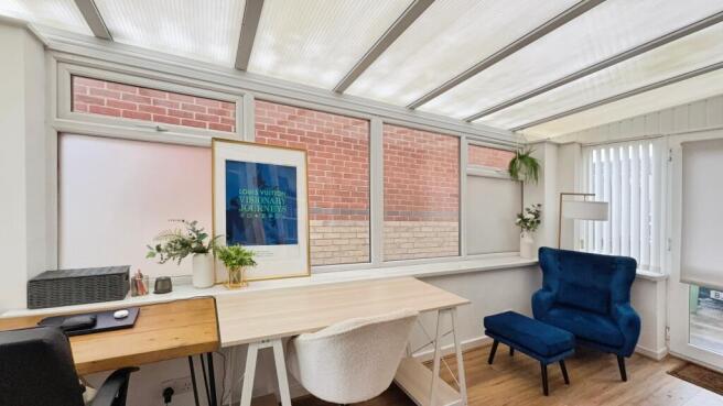 2 bed Semi-Detached for sale Image 10