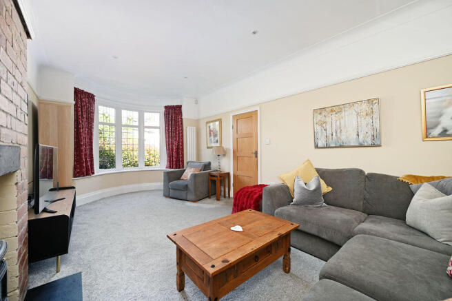 4 bed Detached for sale Image 8