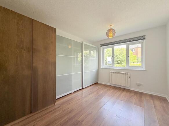 2 bed Flat to rent Image 6