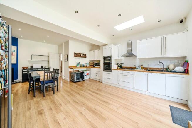 Kitchen/Dining Space