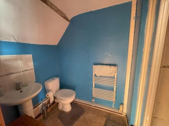 Ensuite  Medium  T202412191619.jpg