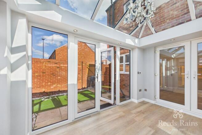 2 bed Semi-Detached for sale Image 7