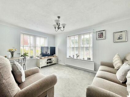 Santa Cruz Drive, Eastbourne