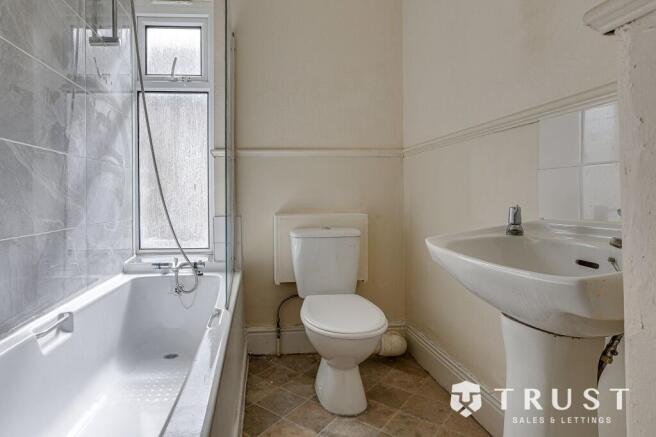 2 bed Terraced for sale Image 8