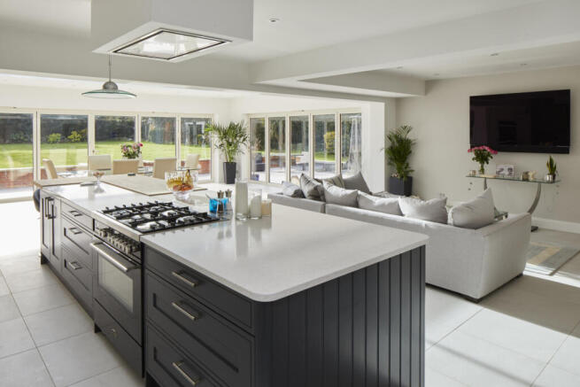 Kitchen/Dining