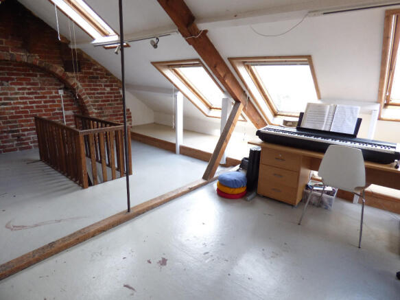 Photo 16