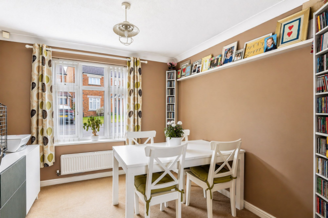 4 bed Detached for sale Image 4