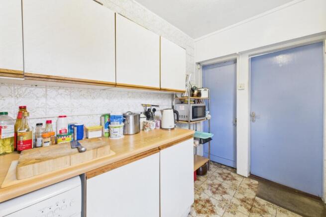 3 bed Terraced for sale Image 8
