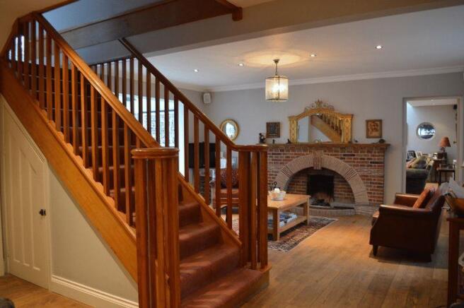 OPEN HALLWAY