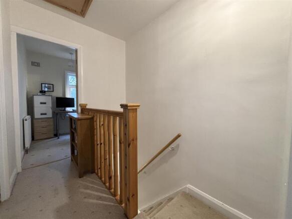 3 bed Terraced for sale Image 12