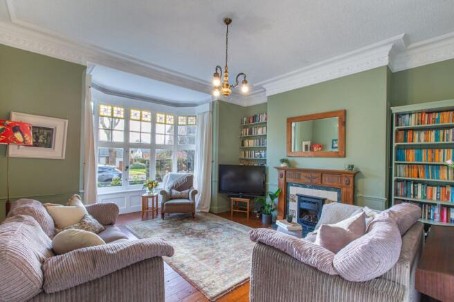 4 bed Semi-Detached for sale Image 5